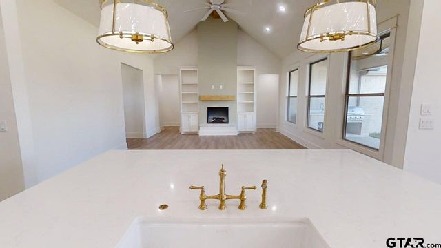 1212 Golden Eagle Way, Whitehouse, TX 75791