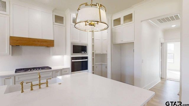 1212 Golden Eagle Way, Whitehouse, TX 75791