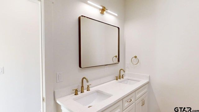 1212 Golden Eagle Way, Whitehouse, TX 75791