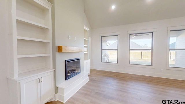 1212 Golden Eagle Way, Whitehouse, TX 75791