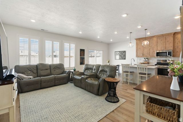 409 W 3085 S, Nibley, UT 84321