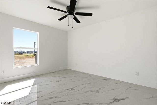 4231 NW 32nd LN, Cape Coral, FL 33993