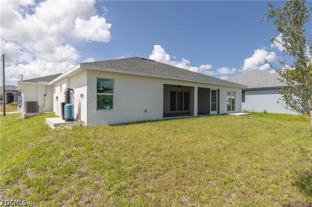4231 NW 32nd LN, Cape Coral, FL 33993