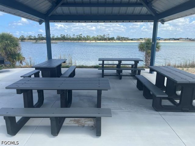 4231 NW 32nd LN, Cape Coral, FL 33993