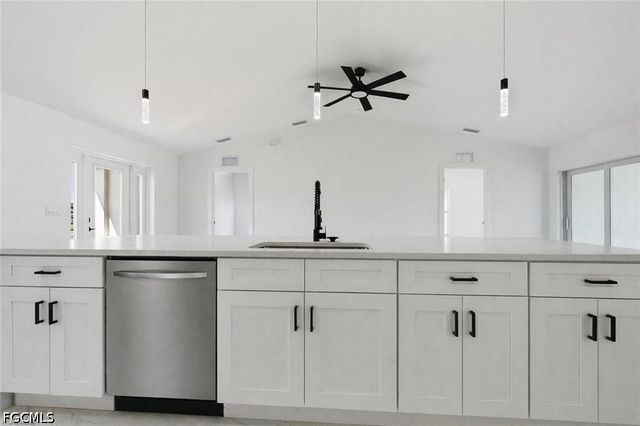 4231 NW 32nd LN, Cape Coral, FL 33993