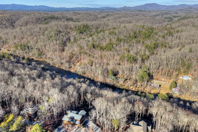315 River Retreat Road, Blue Ridge, GA 30513