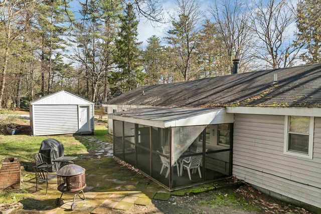 16 Robin Lane, Moultonborough, NH 03254