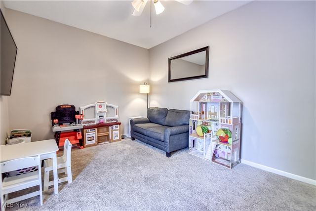 19520 Harsax Avenue, Cleveland, OH 44135