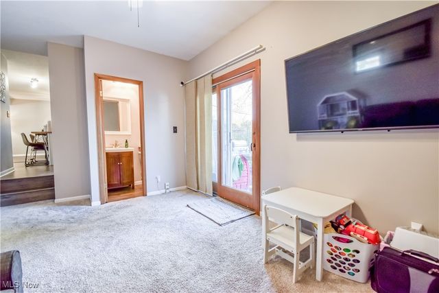 19520 Harsax Avenue, Cleveland, OH 44135