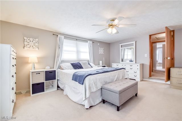 19520 Harsax Avenue, Cleveland, OH 44135