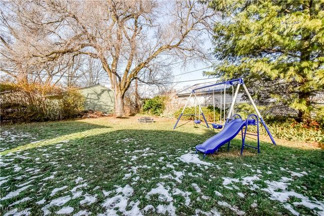 19520 Harsax Avenue, Cleveland, OH 44135