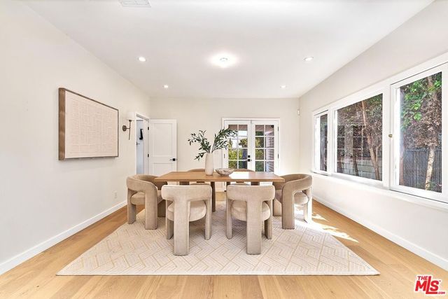 916 S Victoria Avenue, Los Angeles, CA 90019