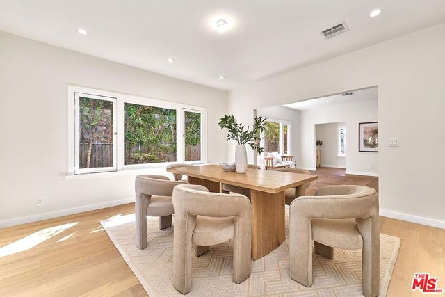 916 S Victoria Avenue, Los Angeles, CA 90019