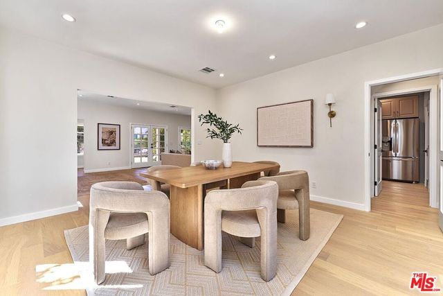 916 S Victoria Avenue, Los Angeles, CA 90019