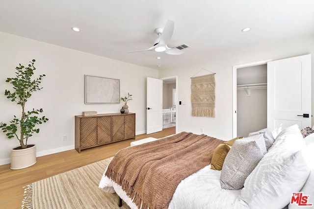 916 S Victoria Avenue, Los Angeles, CA 90019