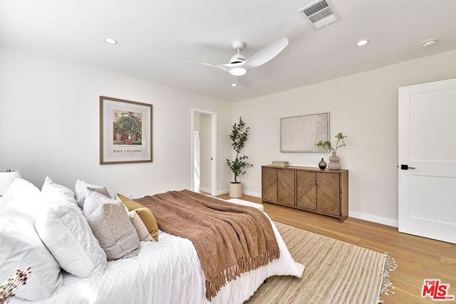916 S Victoria Avenue, Los Angeles, CA 90019