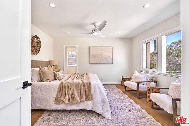 916 S Victoria Avenue, Los Angeles, CA 90019
