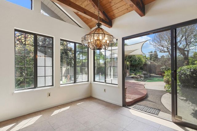 816 Evert Ct, Lodi, CA 95242