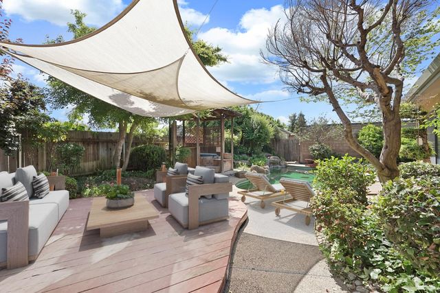 816 Evert Ct, Lodi, CA 95242
