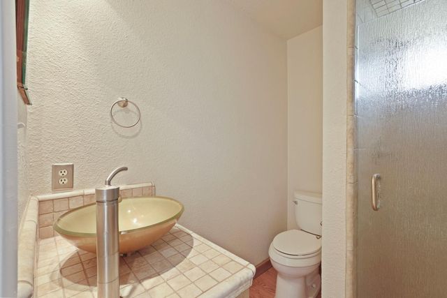 816 Evert Ct, Lodi, CA 95242