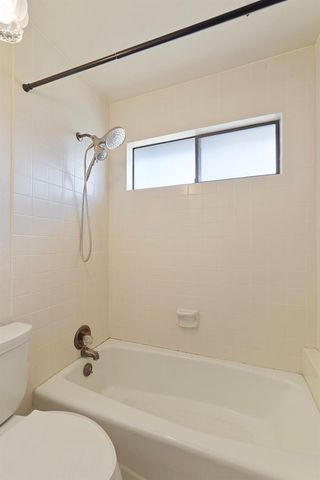 816 Evert Ct, Lodi, CA 95242