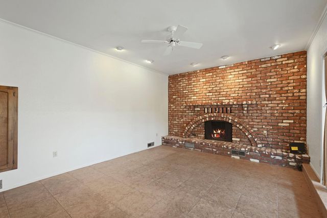 816 Evert Ct, Lodi, CA 95242