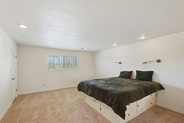 816 Evert Ct, Lodi, CA 95242