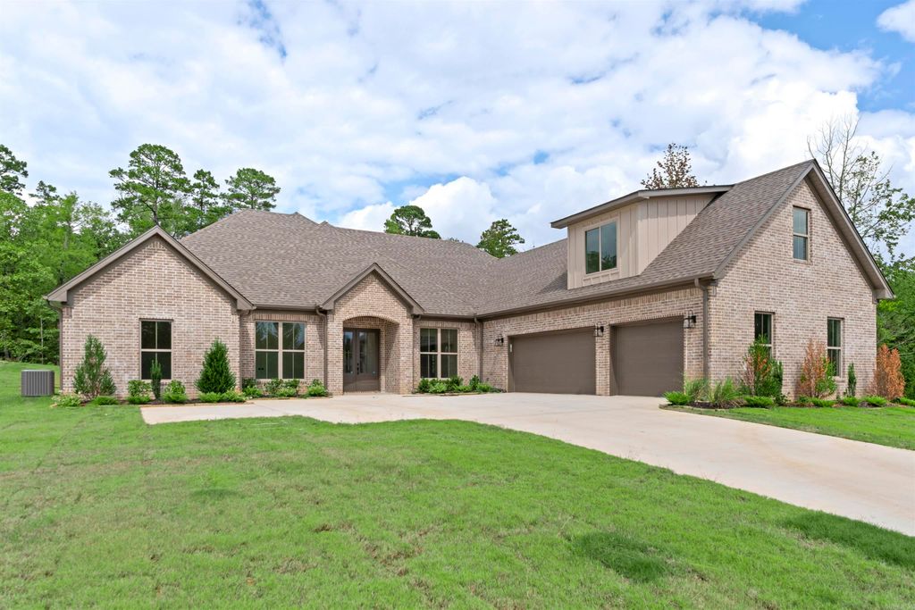 280 Middleton Place Drive, Benton, AR 72019