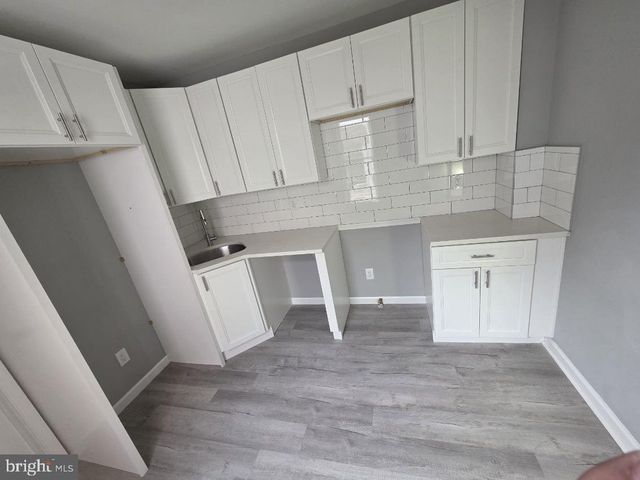 1256 JACKSON ST, Camden, NJ 08104