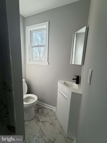 1256 JACKSON ST, Camden, NJ 08104