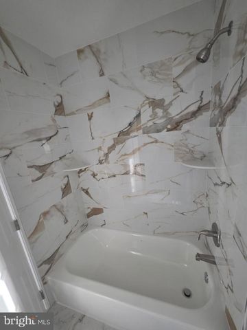 1256 JACKSON ST, Camden, NJ 08104