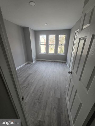 1256 JACKSON ST, Camden, NJ 08104