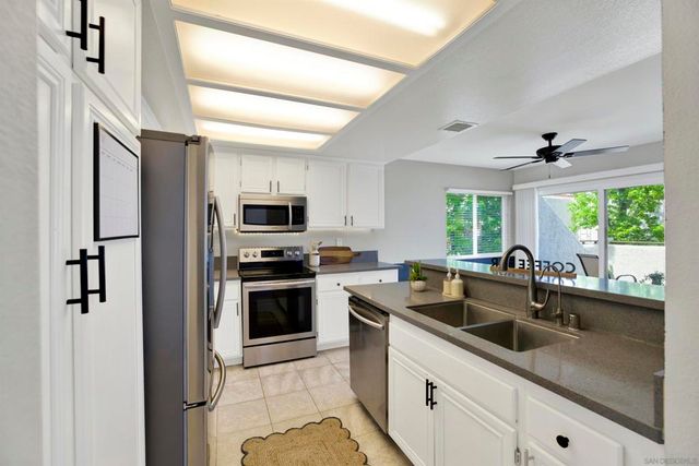 11850 Caminito Ronaldo 232, San Diego, CA 92128