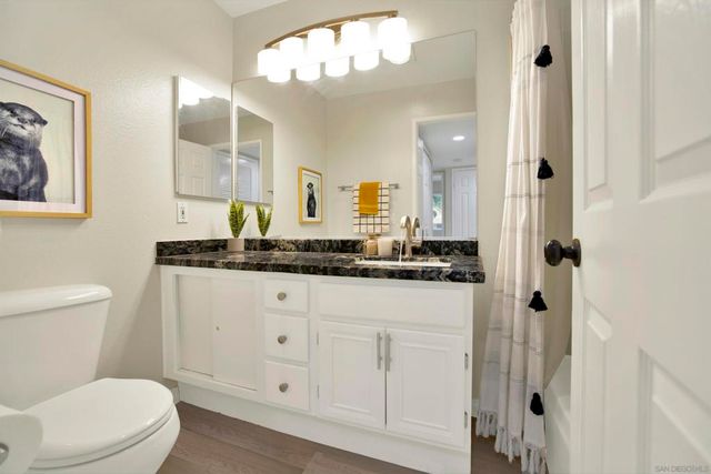 11850 Caminito Ronaldo 232, San Diego, CA 92128
