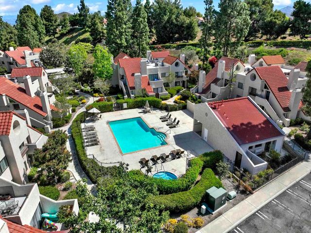 11850 Caminito Ronaldo 232, San Diego, CA 92128