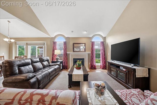 57549 Windmill Point, Lyon Charter Township, MI 48165