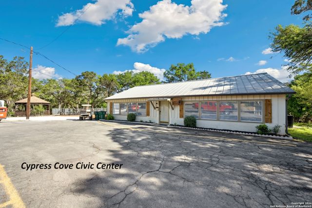 1268 Overbrook Lane, Spring Branch, TX 78070
