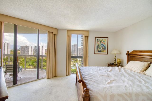 20185 E Country Club Drive 1709, Miami, FL 33180