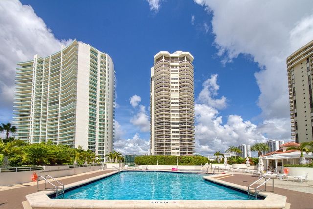 20185 E Country Club Drive 1709, Miami, FL 33180