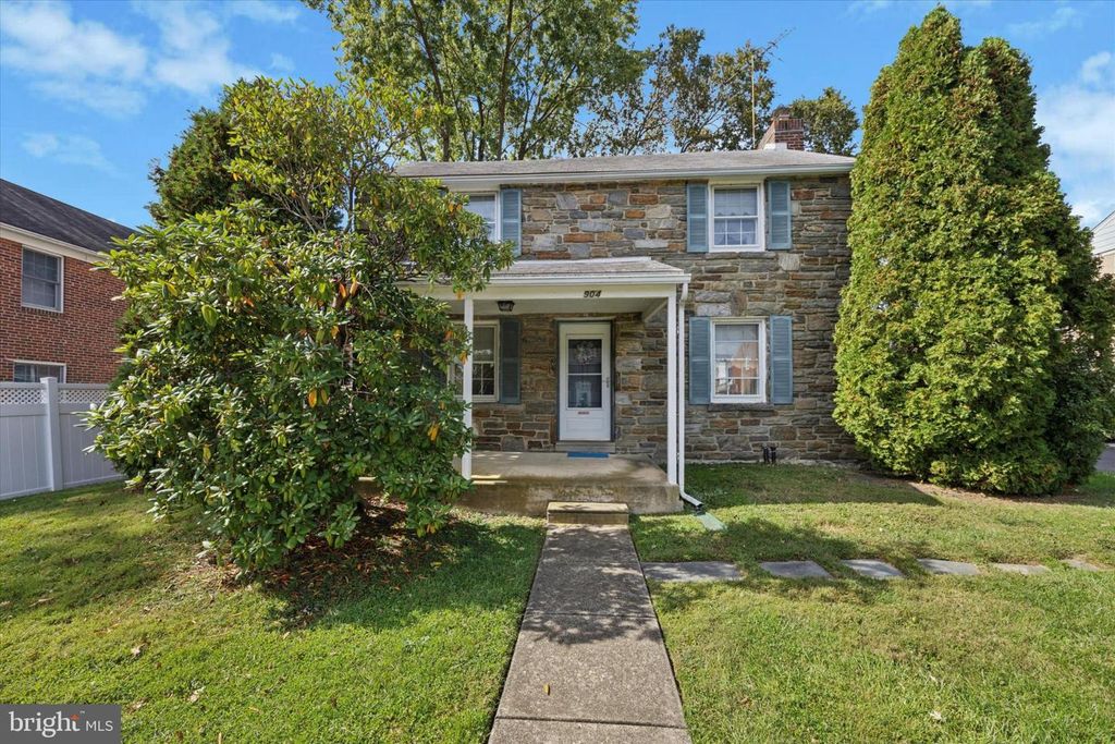 904 HARPER AVE, Drexel Hill, PA 19026