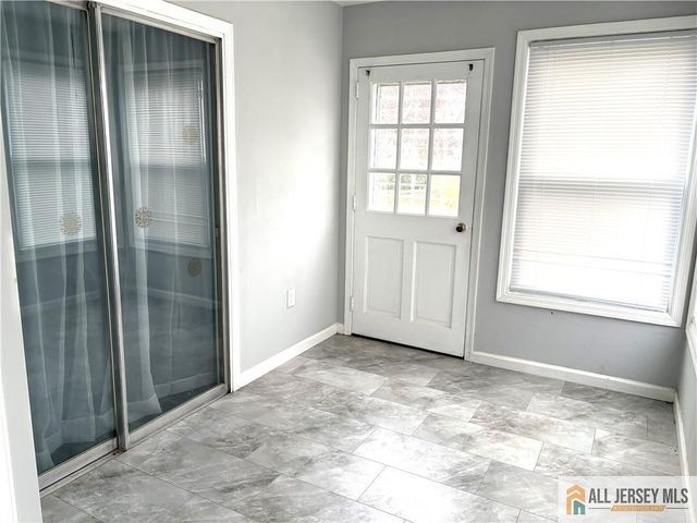 303 Sharon Way 303B, Monroe, NJ 08831