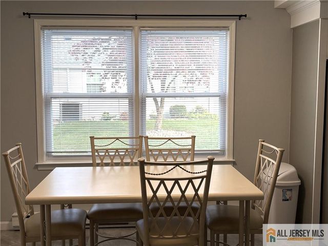 303 Sharon Way 303B, Monroe, NJ 08831