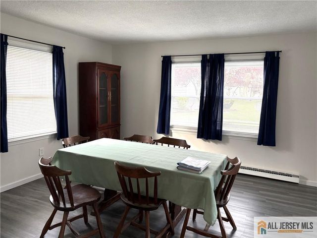 303 Sharon Way 303B, Monroe, NJ 08831