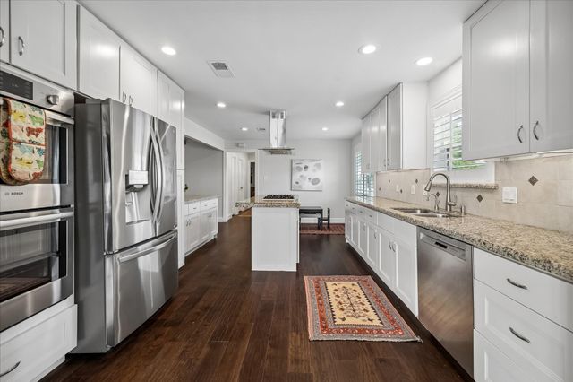 2702 Quincannon Lane, Houston, TX 77043