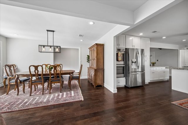 2702 Quincannon Lane, Houston, TX 77043