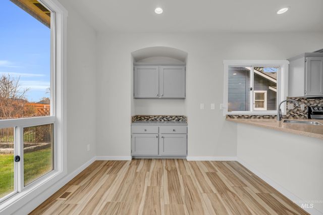 1889 Pilgrim Ave, Boise, ID 83704
