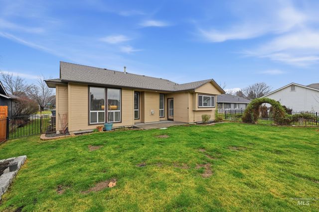 1889 Pilgrim Ave, Boise, ID 83704