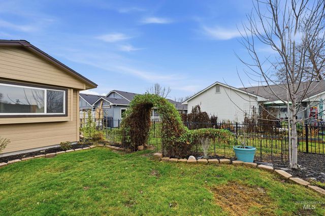 1889 Pilgrim Ave, Boise, ID 83704