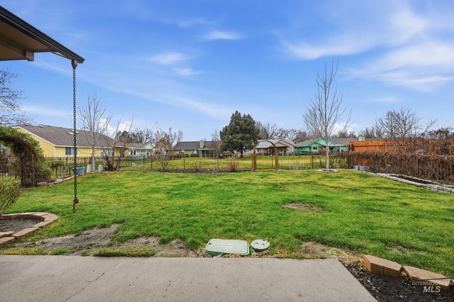 1889 Pilgrim Ave, Boise, ID 83704