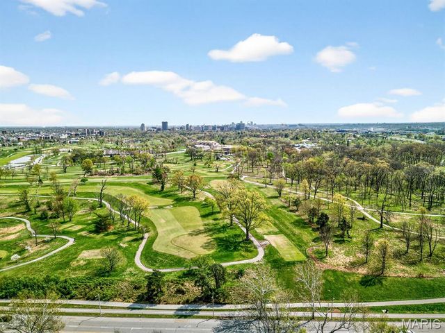 625 S Skinker Boulevard 1702, St Louis, MO 63105